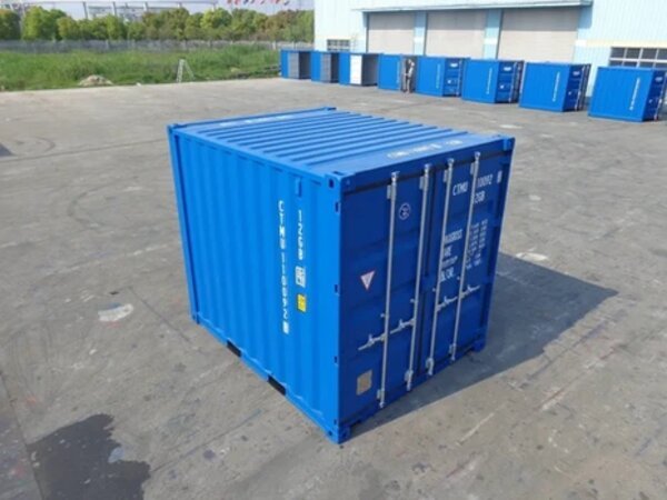 Container de stockage pour fourgon sec de 10 pieds avec plancher en contreplaqué.