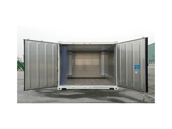 Details des portes du container 10 pieds ouvrant a 270° pour une accessibilite optimale