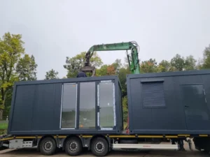 Vue extérieure du container abri de jardin ou bureau de 6 m x 3 m.