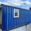 Container maritime 30 pieds avec porte sectionnelle en acier CORTEN.