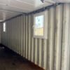 Intérieur spacieux du container 30 pieds porte sectionnelle.