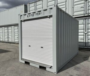 Vue extérieure du container 12 pieds neuf avec poches pour fourches.