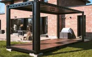 container pergola aménagé avec lames orientables