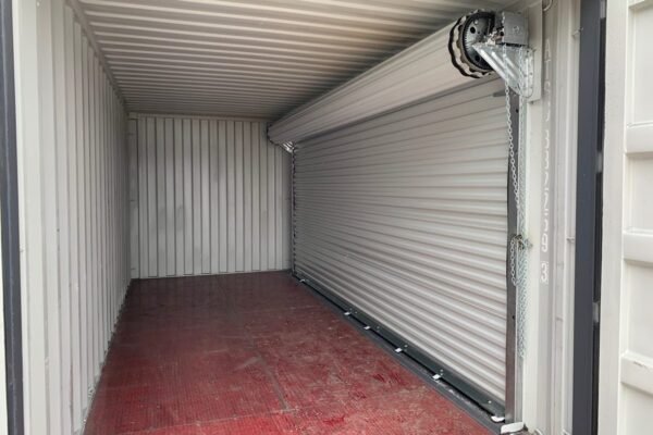 Intérieur Conteneur 20 pieds stockage avec porte roulante Intérieur Conteneur 20 pieds stockage avec porte roulante