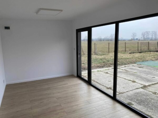 Intérieur bureau modulaire 18 m²