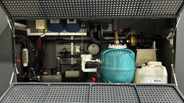 Filtrage Piscine ElitePool avec toit coulissant automatique en polycarbonate