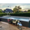 Piscine container mobile installée dans un jardin Piscine container mobile installée dans un jardin